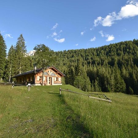 Chalet Brenta Dolomites Villa Madonna Esterno foto