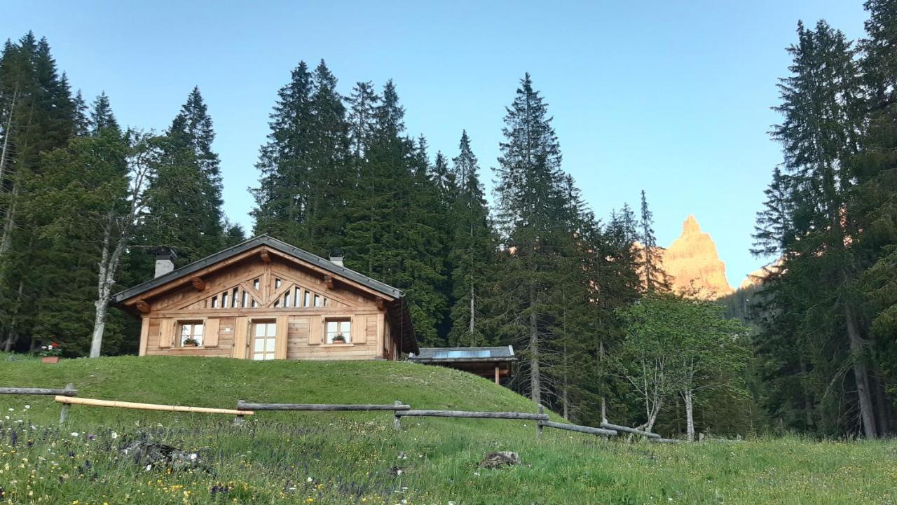 Chalet Brenta Dolomites Villa Madonna Esterno foto