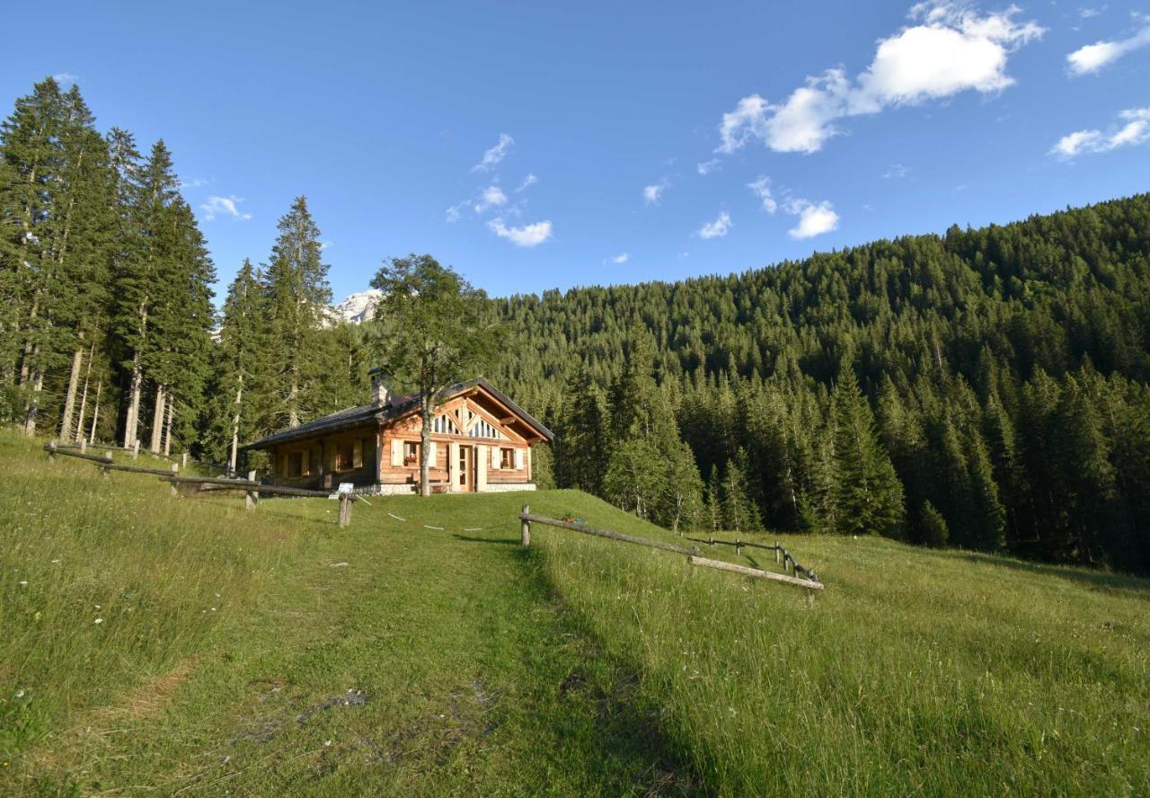 Chalet Brenta Dolomites Villa Madonna Esterno foto