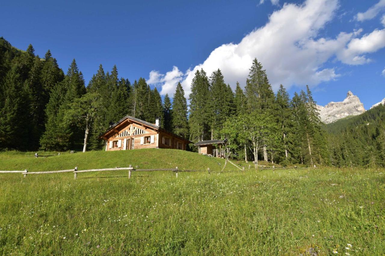 Chalet Brenta Dolomites Villa Madonna Esterno foto