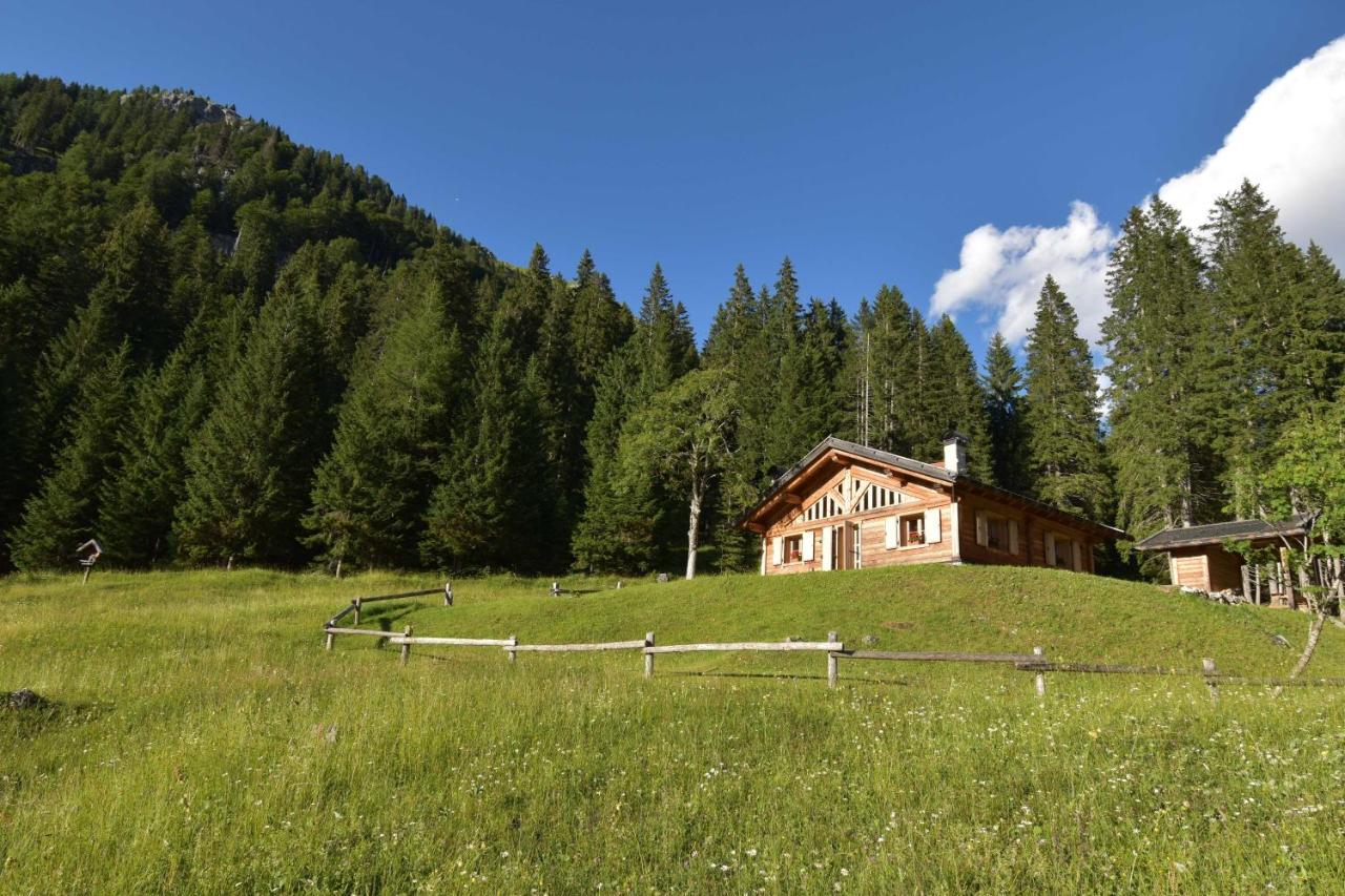 Chalet Brenta Dolomites Villa Madonna Esterno foto