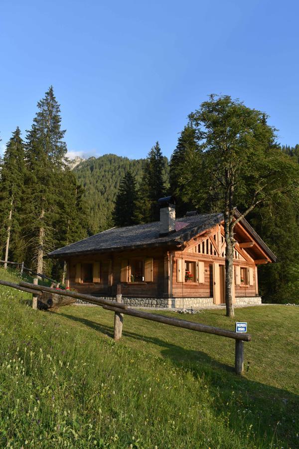 Chalet Brenta Dolomites Villa Madonna Esterno foto