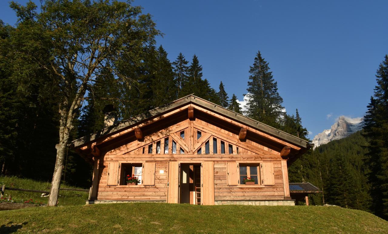 Chalet Brenta Dolomites Villa Madonna Esterno foto